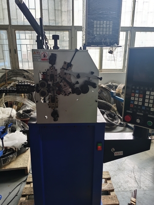 CNC-Controlled Automatic Compression Coiler Spring Coiling Forming Machine